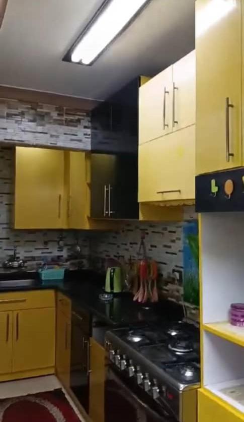 Golden Apartment *